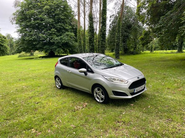 Ford Fiesta Hatchback, Diesel, 2016, Silver