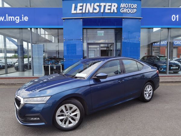 Skoda Octavia Saloon, Diesel, 2021, Blue