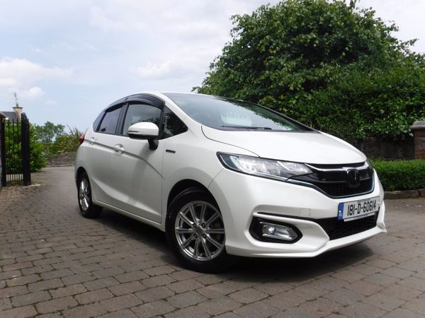 Honda Fit Hatchback, Petrol Hybrid, 2018, White