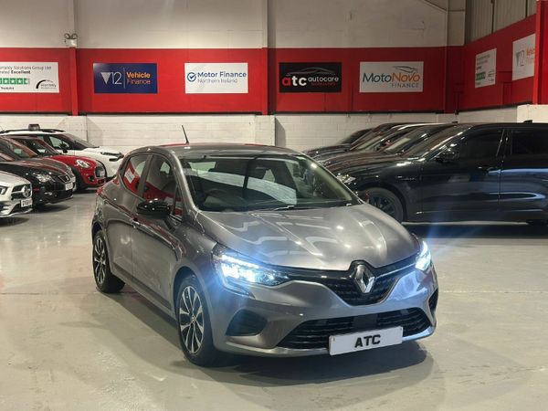 Renault Clio Hatchback, Petrol, 2023, Grey