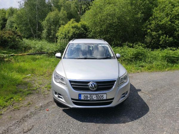 Volkswagen Tiguan SUV, Petrol, 2008, Silver