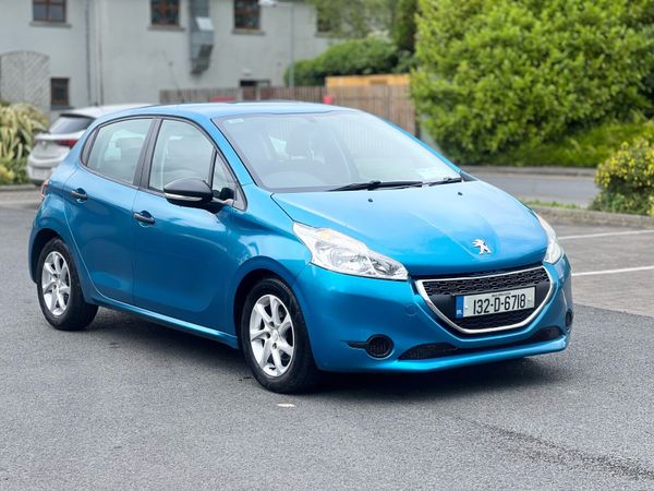 Peugeot 208 Hatchback, Petrol, 2013, Blue