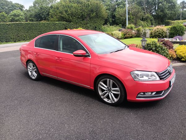 Volkswagen Passat Saloon, Diesel, 2014, Red