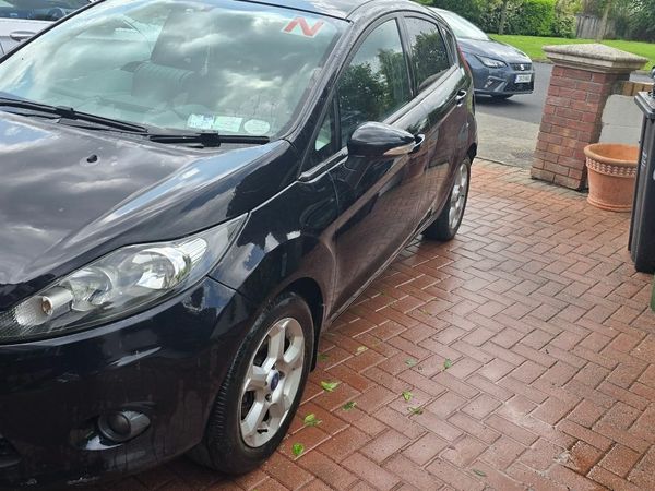 Ford Fiesta Hatchback, Petrol, 2011, Black