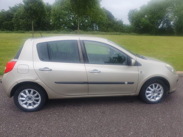 Renault Clio Hatchback, Petrol, 2008, Yellow