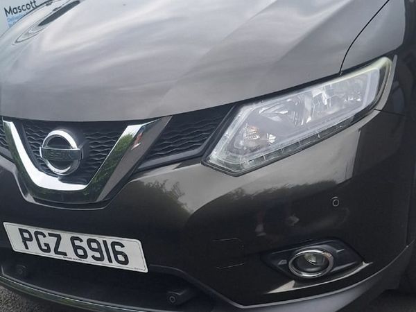 Nissan X-Trail SUV, Diesel, 2016, Green