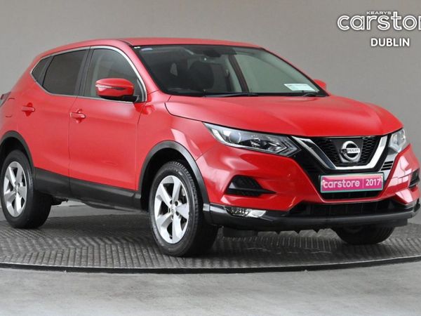 Nissan Qashqai Crossover, Petrol, 2017, Red