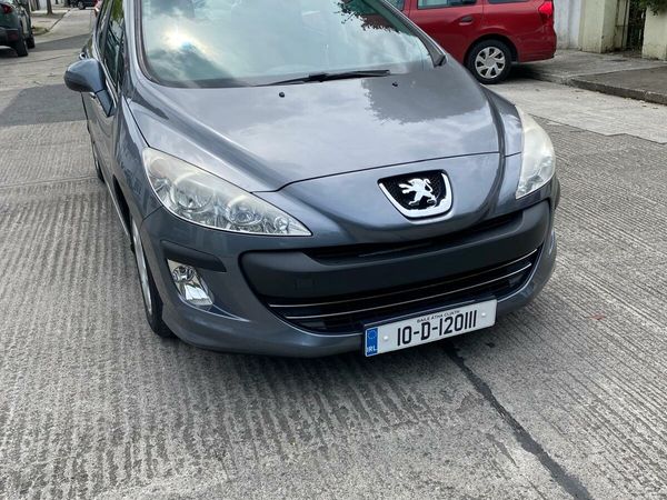 Peugeot 308 Hatchback, Diesel, 2010, Grey