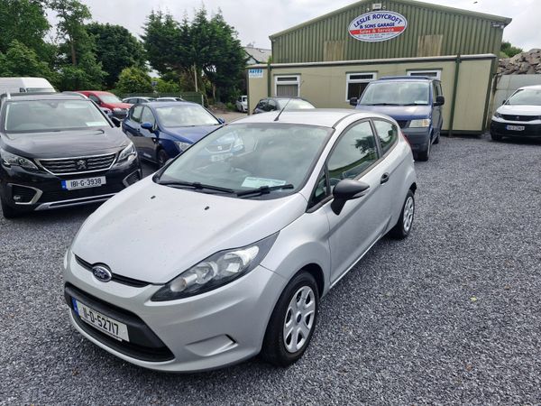 Ford Fiesta Hatchback, Petrol, 2011, Silver