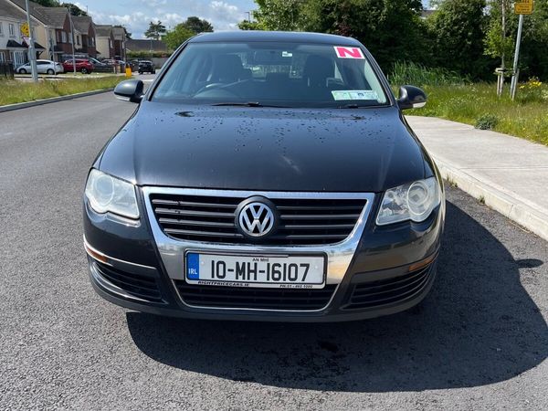Volkswagen Passat Saloon, Diesel, 2010, Black