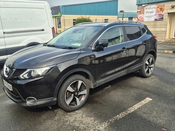 Nissan Qashqai SUV, Diesel, 2017, Black