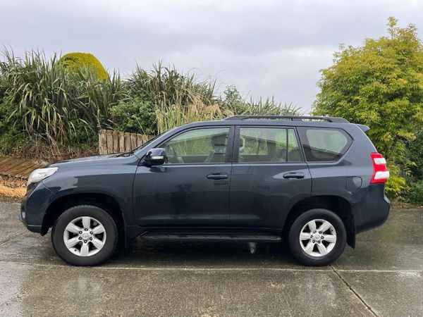 Toyota Land Cruiser SUV, Diesel, 2015, Grey