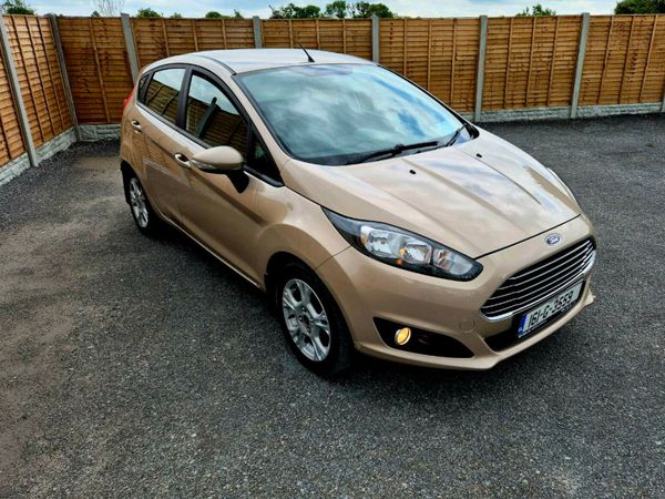 Ford Fiesta Hatchback, Petrol, 2016, Silver