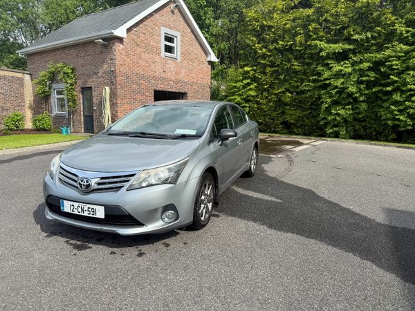 Toyota Avensis Saloon, Diesel, 2012, Grey