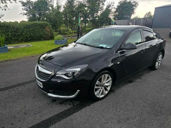 Vauxhall Insignia Hatchback, Diesel, 2015, Black