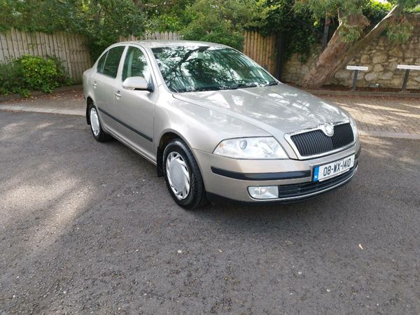 Skoda Octavia Hatchback, Diesel, 2008, Beige