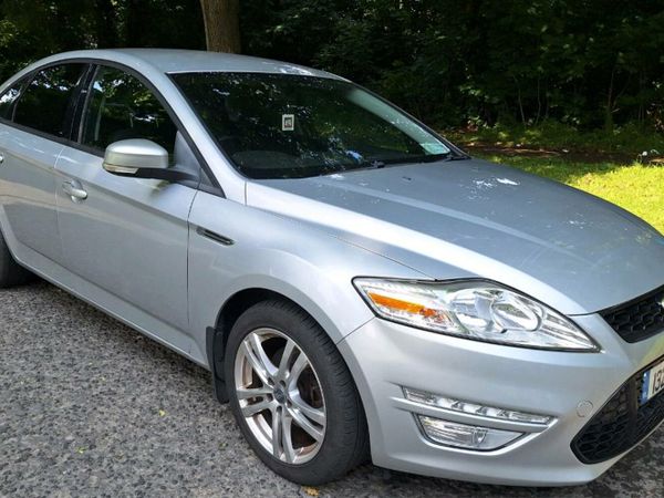 Ford Mondeo Hatchback, Diesel, 2013, Silver