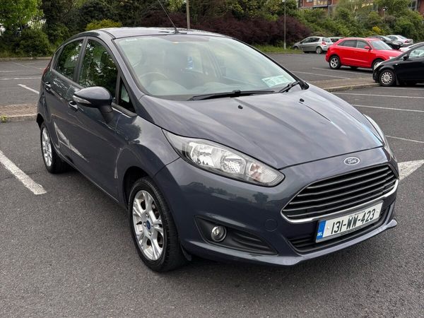 Ford Fiesta Hatchback, Petrol, 2013, Blue