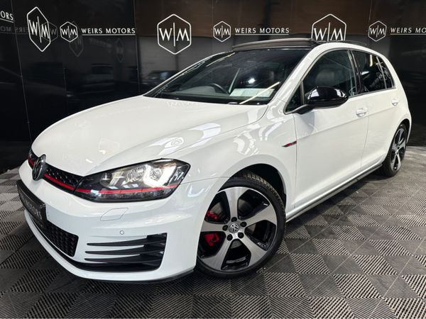 Volkswagen Golf Hatchback, Petrol, 2017, White