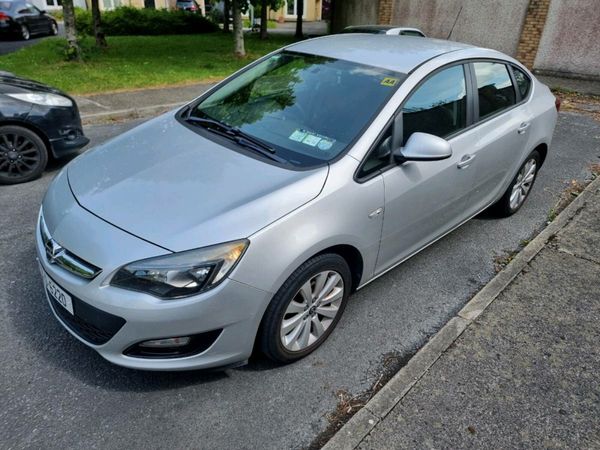 Opel Astra Saloon, Petrol, 2013, Silver