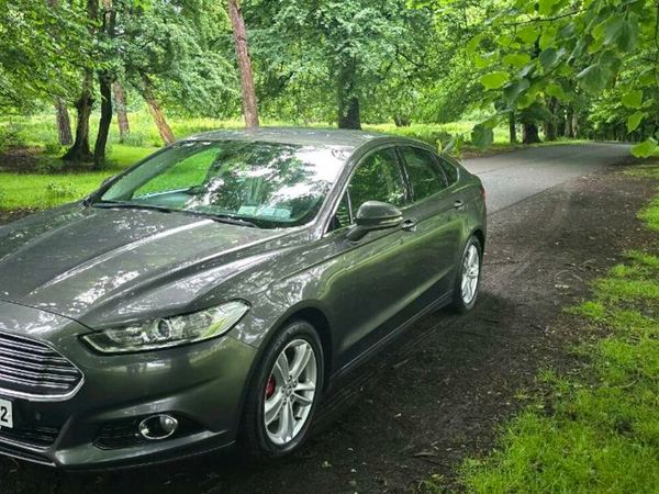Ford Mondeo Hatchback, Diesel, 2015, Grey