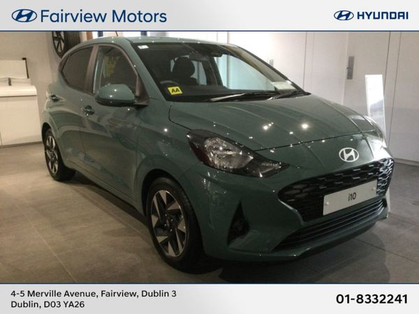 Hyundai i10 Hatchback, Petrol, 2025, Green