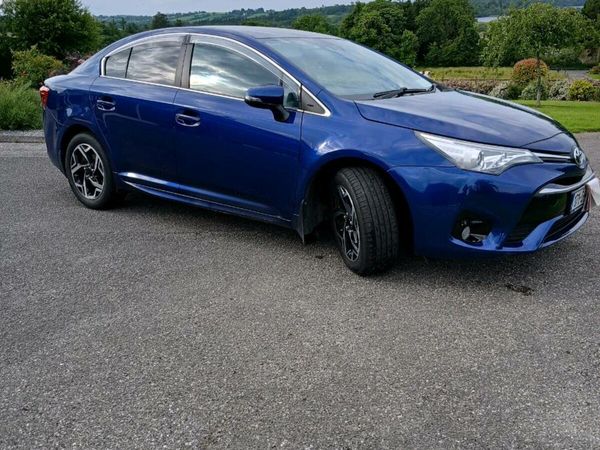 Toyota Avensis Saloon, Diesel, 2017, Blue