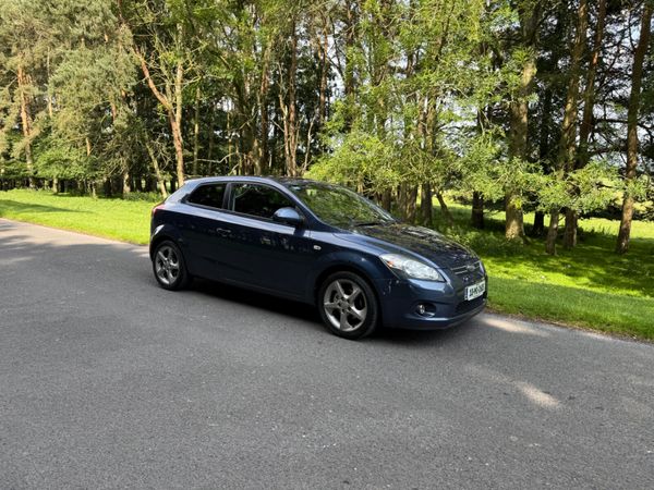 Kia Ceed Hatchback, Diesel, 2010, Blue