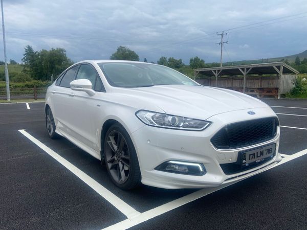 Ford Mondeo Hatchback, Diesel, 2017, White