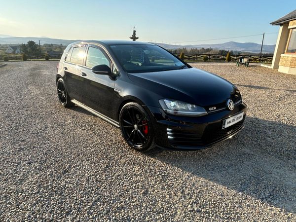 Volkswagen Golf Hatchback, Diesel, 2014, Black