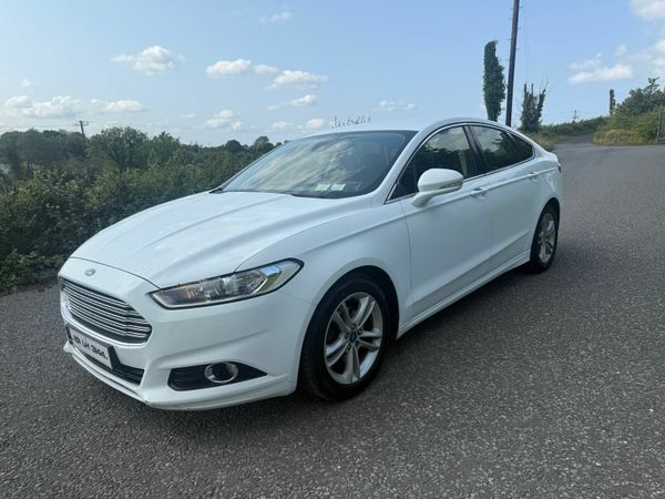 Ford Mondeo Hatchback, Diesel, 2015, White