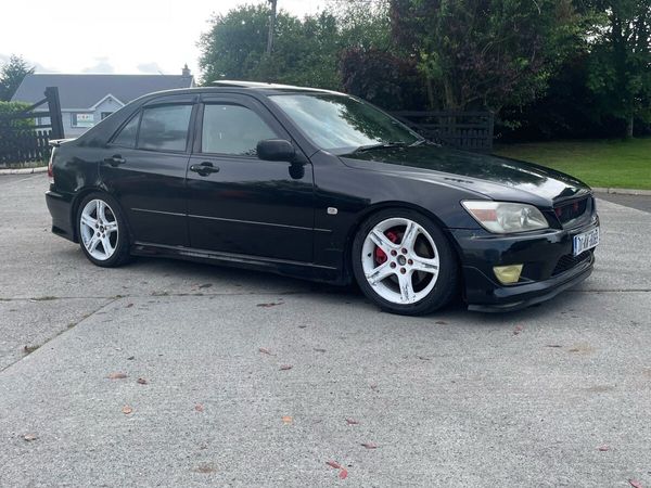 Lexus IS Saloon, Petrol, 2000, Black