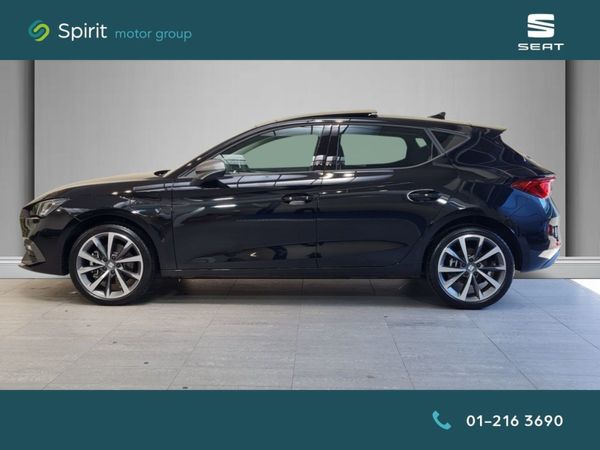 SEAT Leon Hatchback, Petrol Plug-in Hybrid, 2025, Black