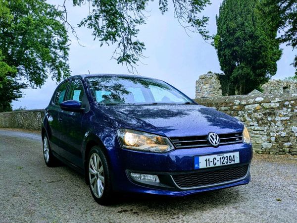 Volkswagen Polo Hatchback, Petrol, 2011, Blue