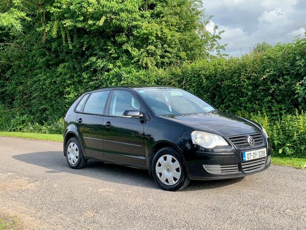 Volkswagen Polo Hatchback, Petrol, 2007, Black