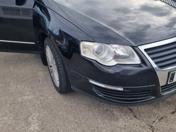 Volkswagen Passat Saloon, Diesel, 2010, Black