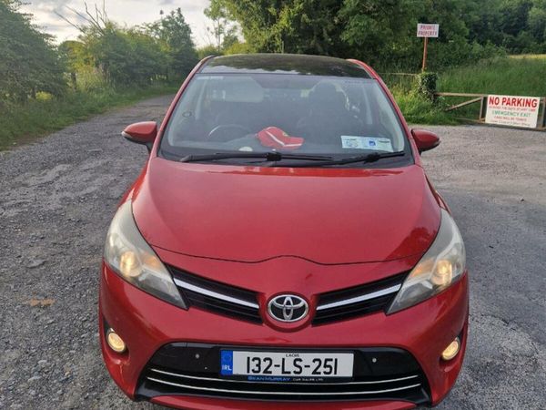 Toyota Verso MPV, Diesel, 2013, Red