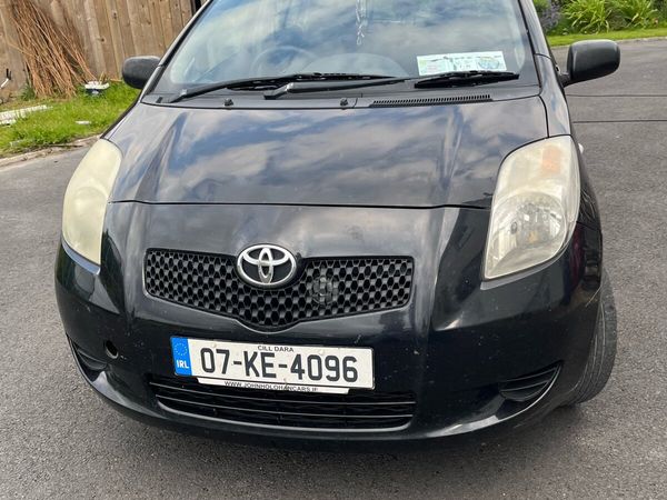 Toyota Yaris Hatchback, Petrol, 2007, Black
