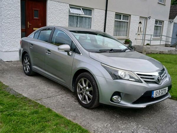 Toyota Avensis Saloon, Diesel, 2012, Grey