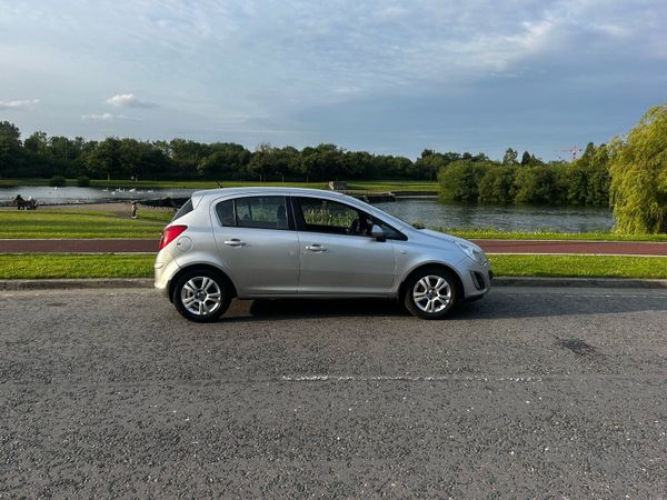 Opel Corsa Hatchback, Petrol, 2012, Silver