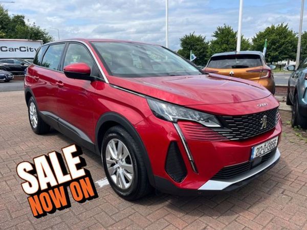 Peugeot 5008 MPV, Petrol, 2021, Red
