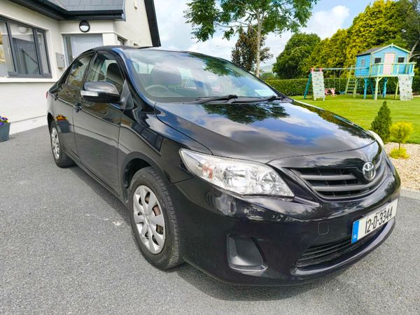 Toyota Corolla Saloon, Diesel, 2012, Black