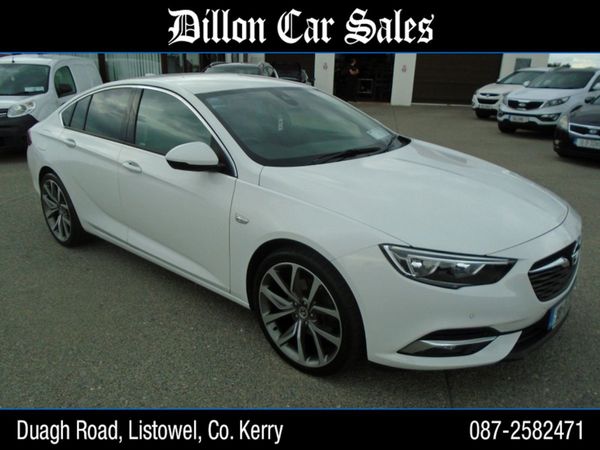 Opel Insignia Hatchback, Diesel, 2018, White