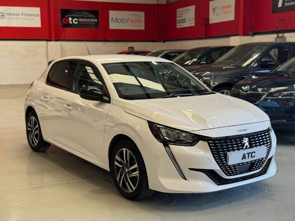 Peugeot 208 Hatchback, Petrol, 2023, White