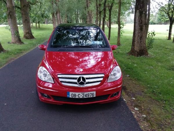 Mercedes-Benz B-Class MPV, Diesel, 2008, Red