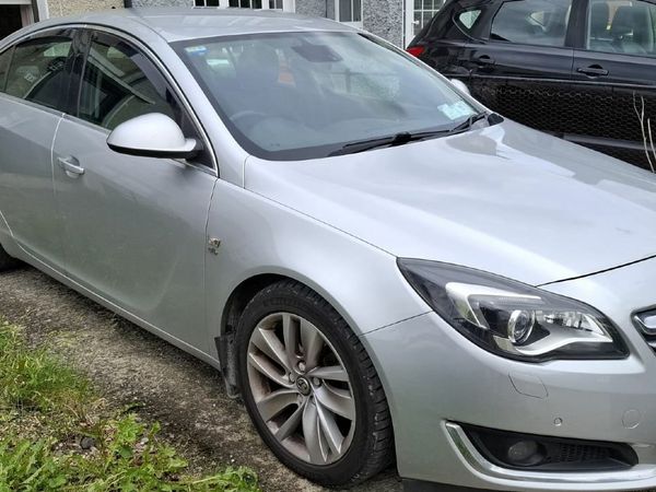 Vauxhall Insignia Hatchback, Diesel, 2014, Silver