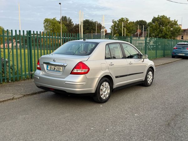Nissan Tiida Saloon, Diesel, 2010, Silver