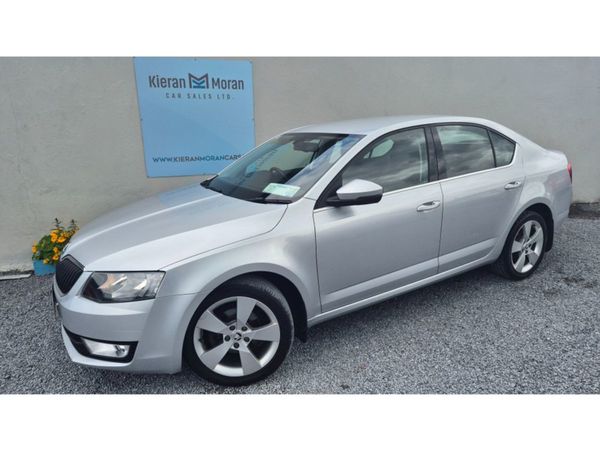 Skoda Octavia Hatchback, Diesel, 2016, Silver