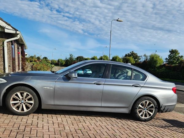 BMW 5-Series Saloon, Diesel, 2011, Grey