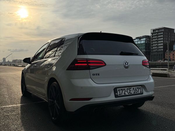 Volkswagen Golf Hatchback, Petrol Plug-in Hybrid, 2017, White